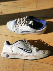 womens nike trainers size 5